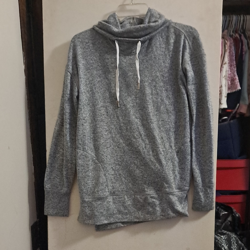 Old Navy Womens Gray Turtle Neck Pull Over. Small